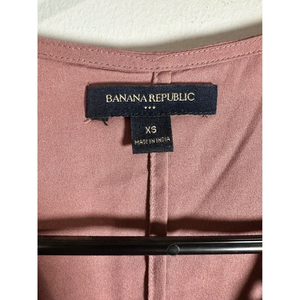 Banana Republic Mauve Crochet V-Neck Blouse 3/4 Puff Sleeve Dusty Rose Womens XS
